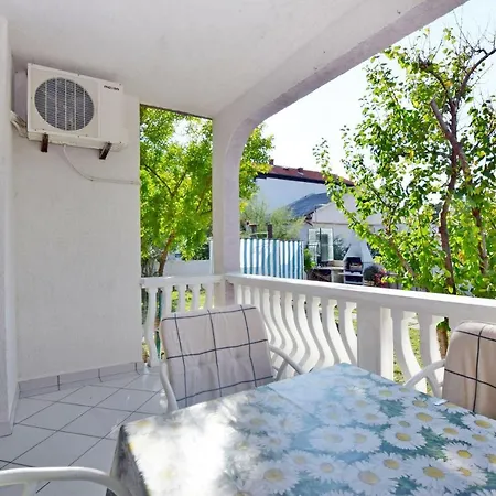 Keti Apartment Nin