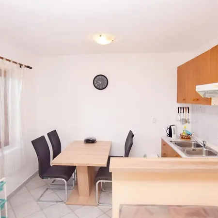 Apartment Keti *